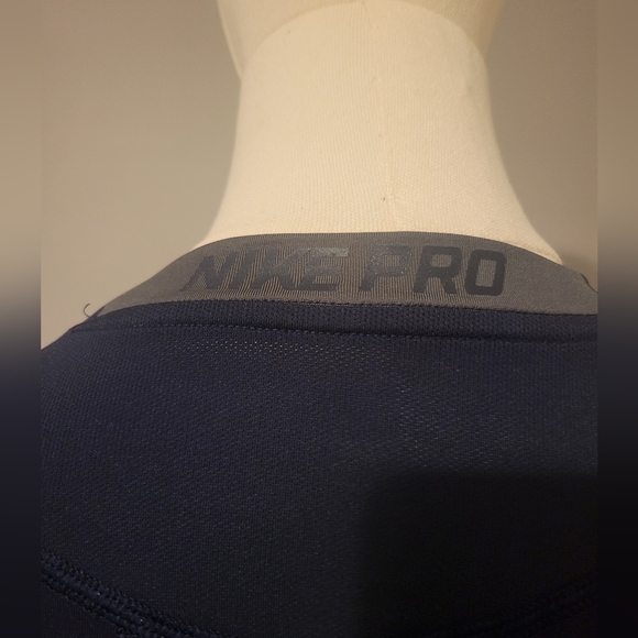 Mens Navy Nike Pro Cool Dri Fit Short Sleeve T-Shirt Size M - Picture 2 of 8